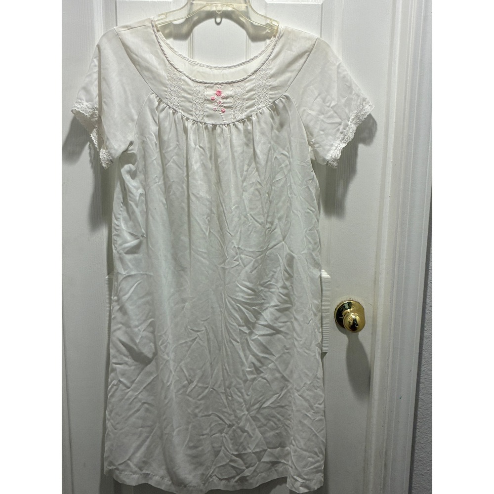 Shadowline Vintage White Nightgown Lace Floral Embroidered Sleep Dress Medium